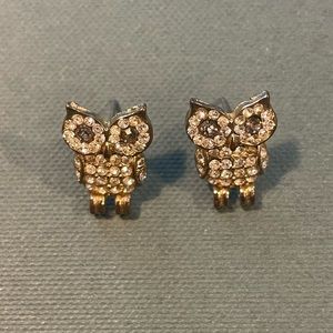 Owl stud earrings